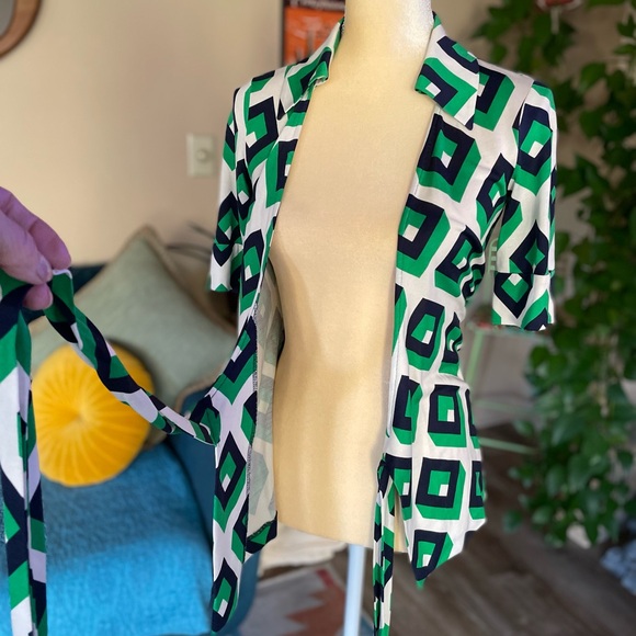 DVF Vintage wrap top - Picture 5 of 7